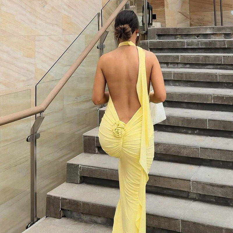 A Women's Bare Back Slim-fit Halter Dress free delivery