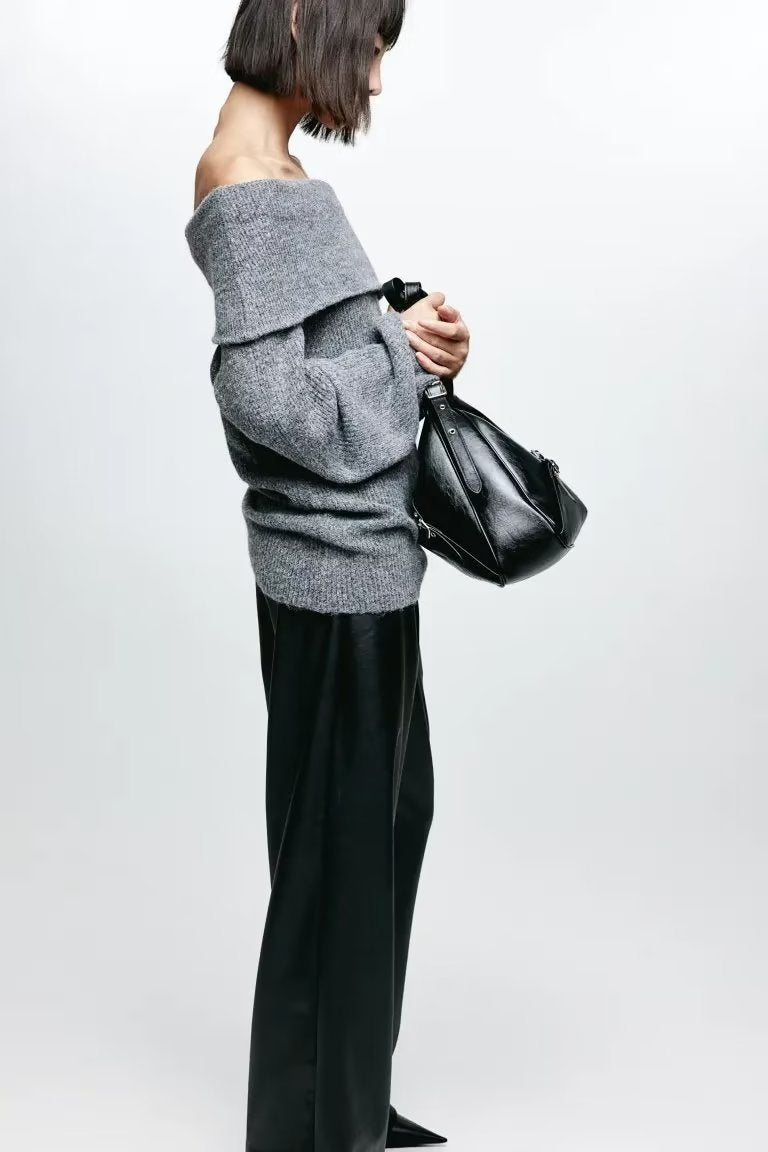 A Women's Simple Graceful Off-shoulder Long Sleeve Sweater Top free delivery