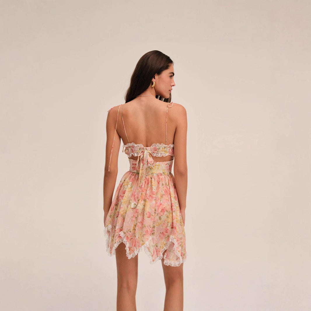 A Women's Fashionable Lace Irregular Swing Suspender Skirt free delivery