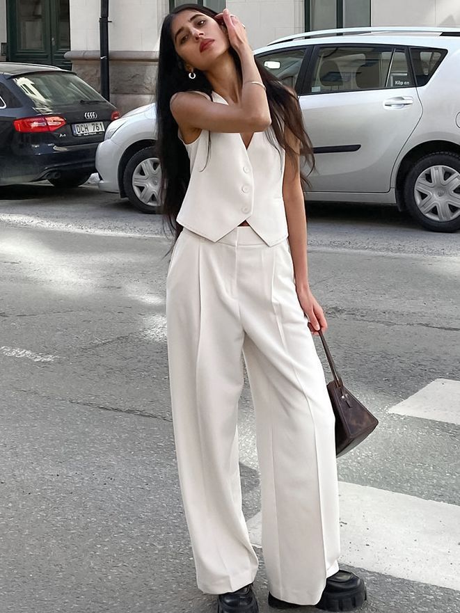 A Women's Graceful And Fashionable Vest Wide-leg Pants Two-piece Set free delivery