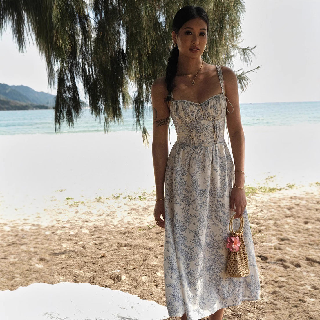 A Women's Fashion Personalized Bow Seaside Sling Dress free delivery