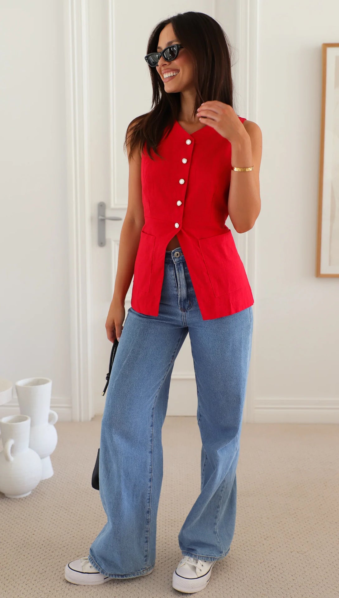 A Solid Color And V-neck Sleeveless Vest Design Vest free delivery