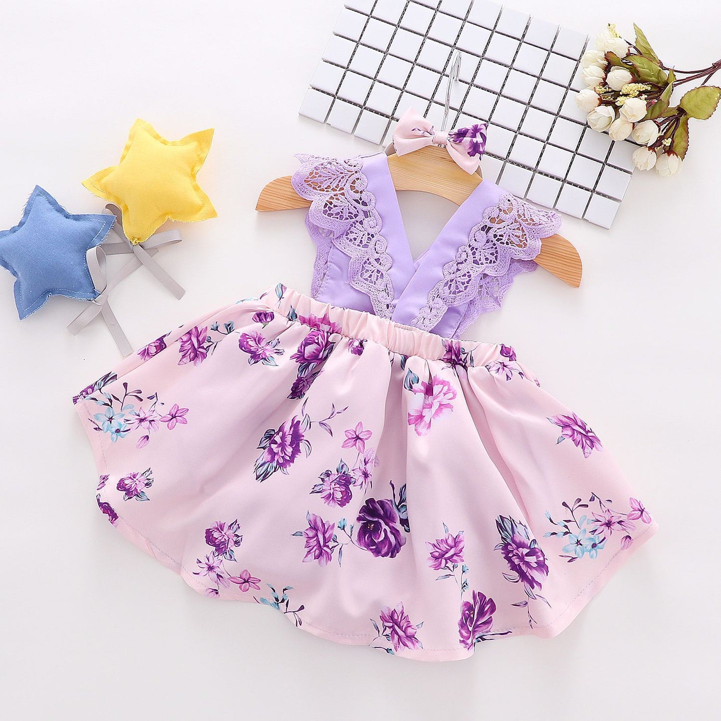 factory sells directly the Korean version of the summer dress for girls and children in . The baby summer princess dress is a cross-border hair substitute. Free delivery