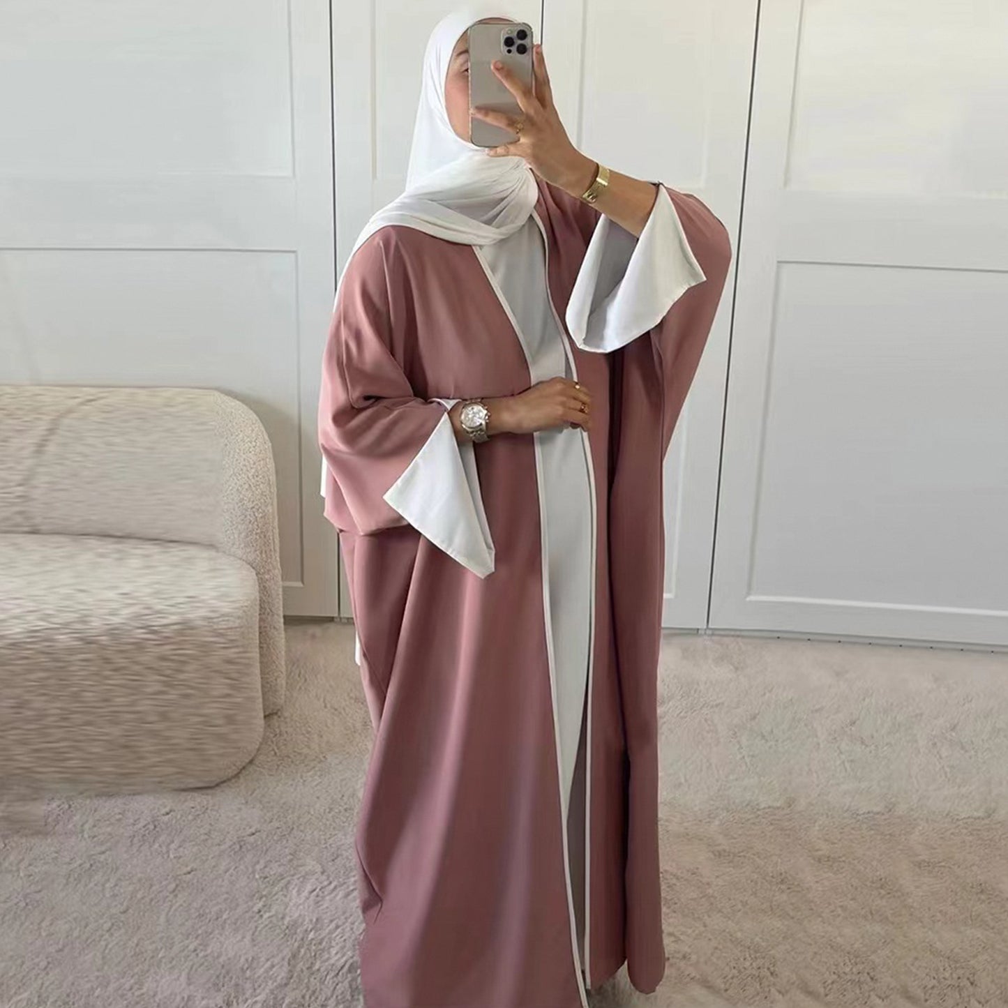 A Women's Fashion Color Contrast-side Cardigan Robe free delivery