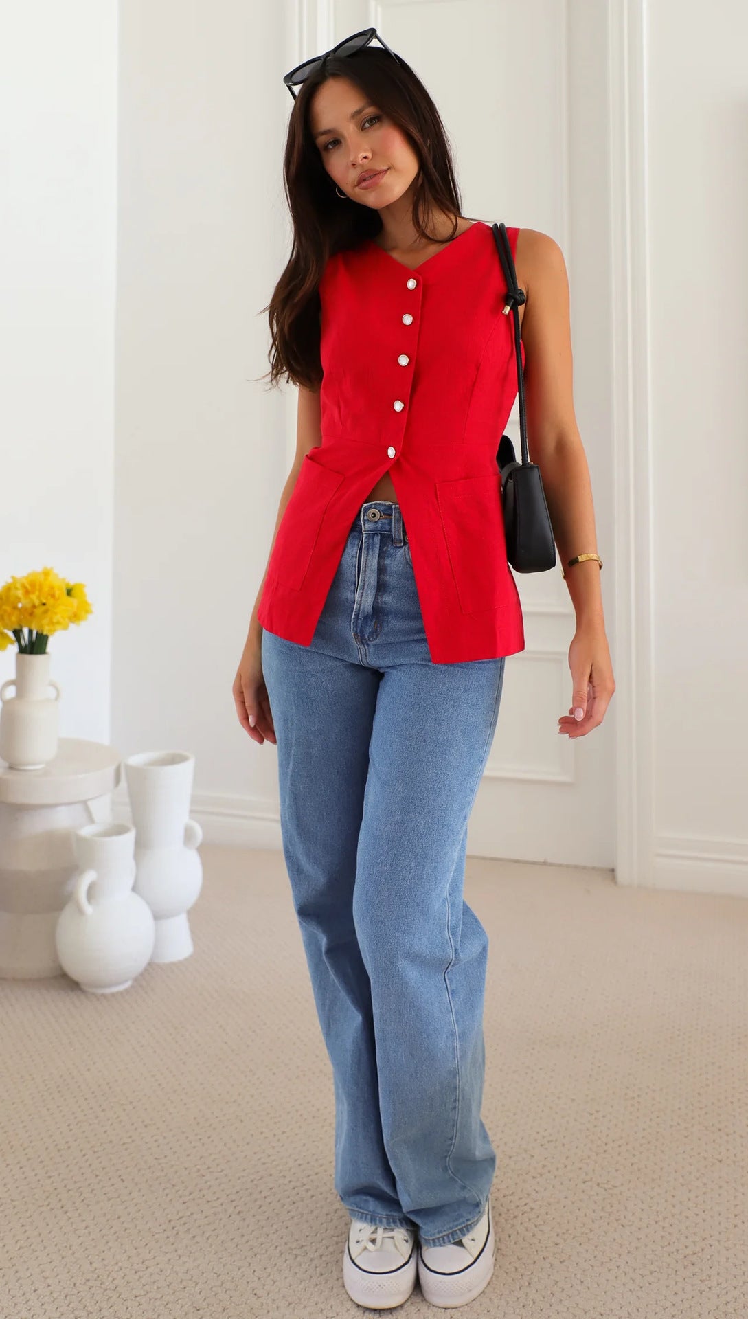 A Solid Color And V-neck Sleeveless Vest Design Vest free delivery