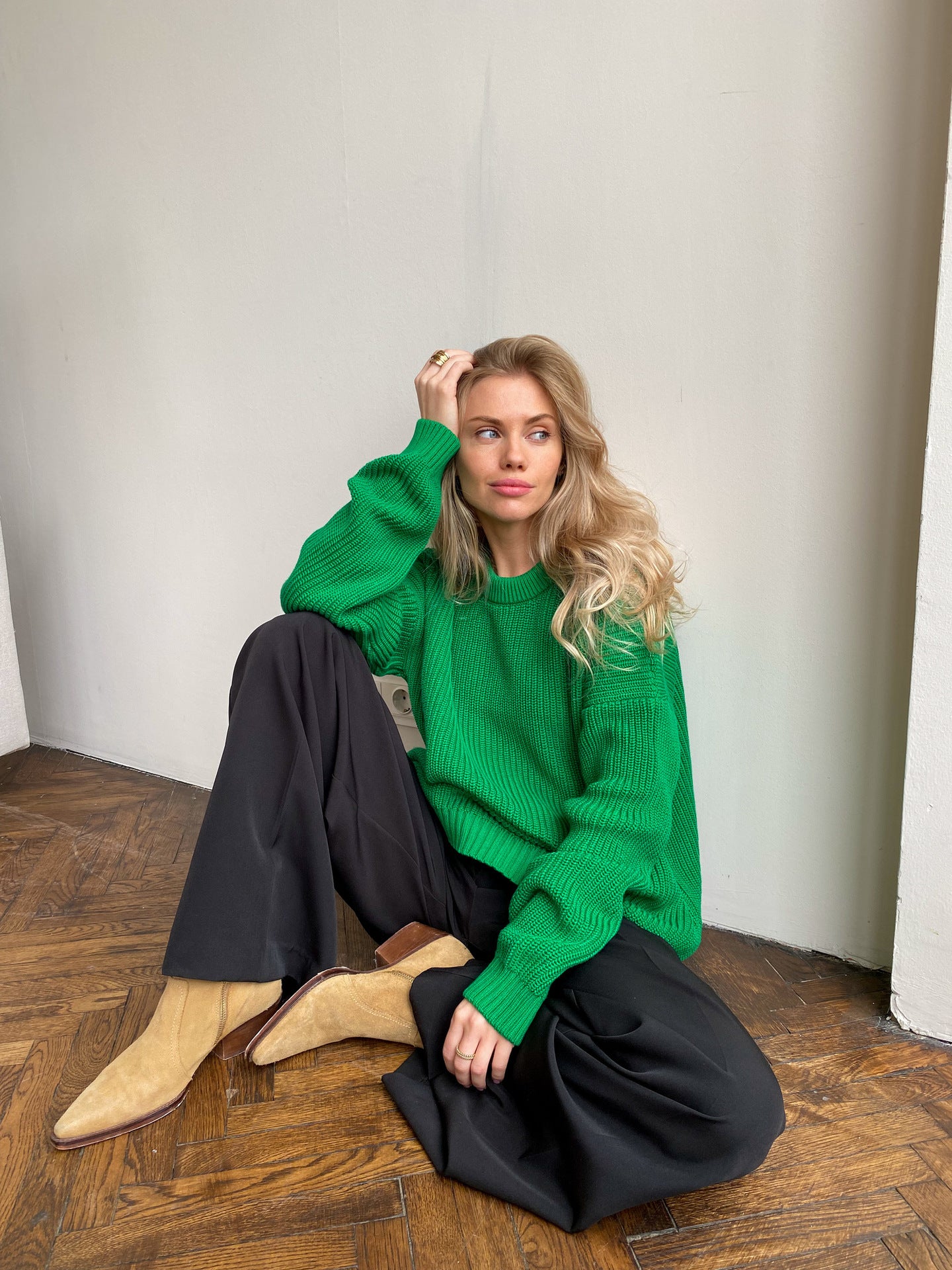 A Sweater Round Neck Loose Solid Color Sweater free delivery