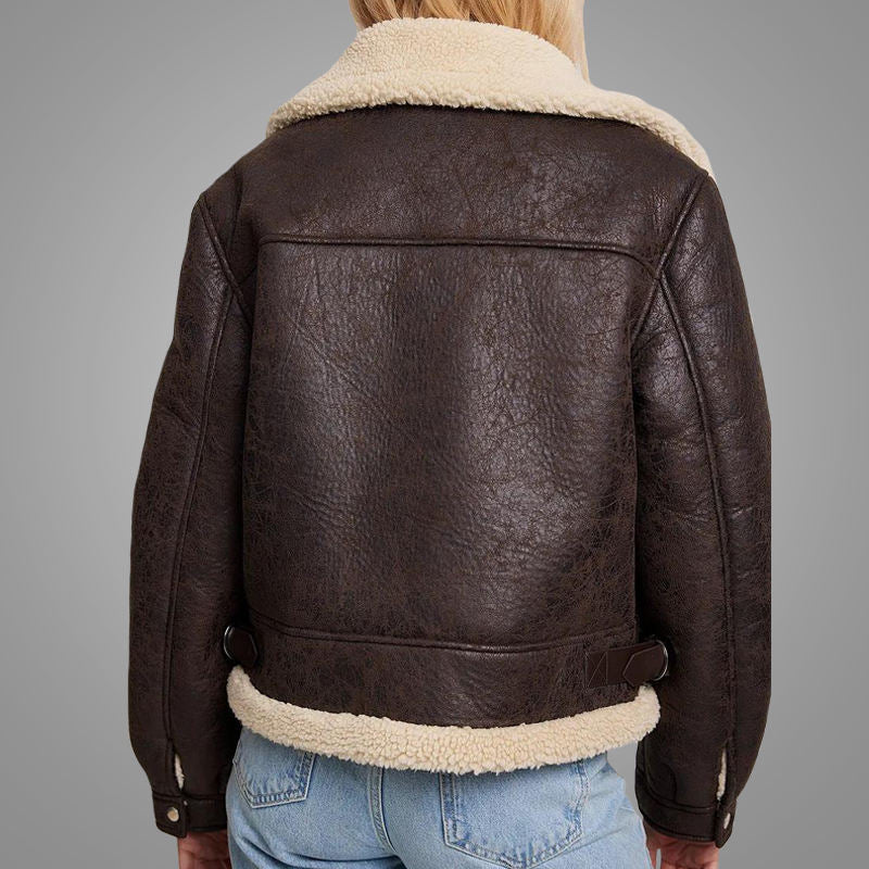A Women's French Fashion Versatile Short Reversible Fleece Jacket