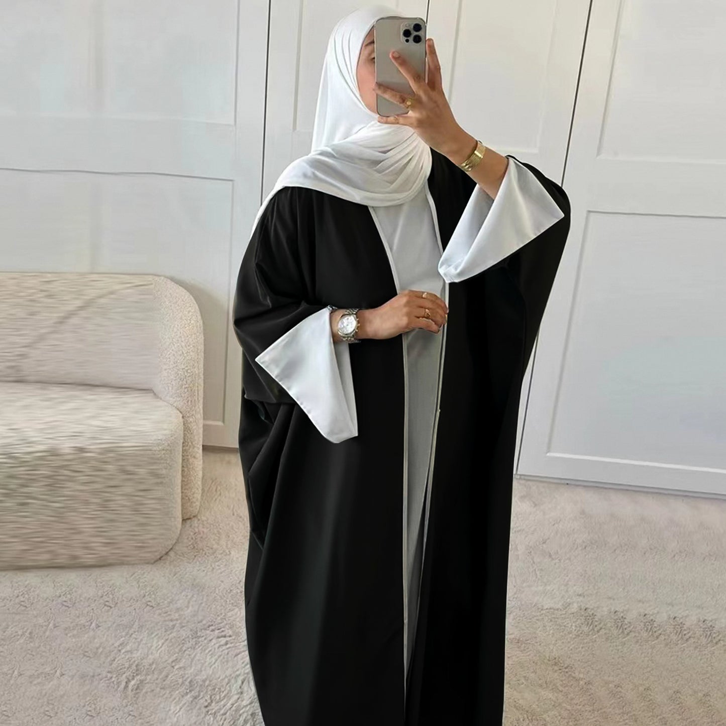 A Women's Fashion Color Contrast-side Cardigan Robe free delivery