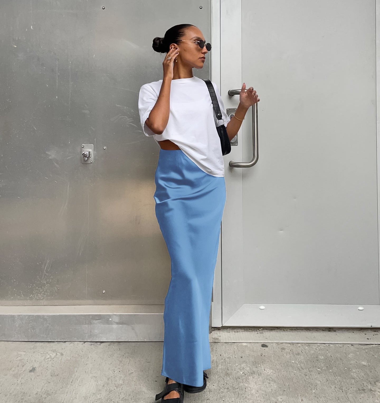 A Women's Faux Acetate Satin Black Half Skirt Women's French Commuter Satin Draped Fishtail Dress Long Skirt free delivery