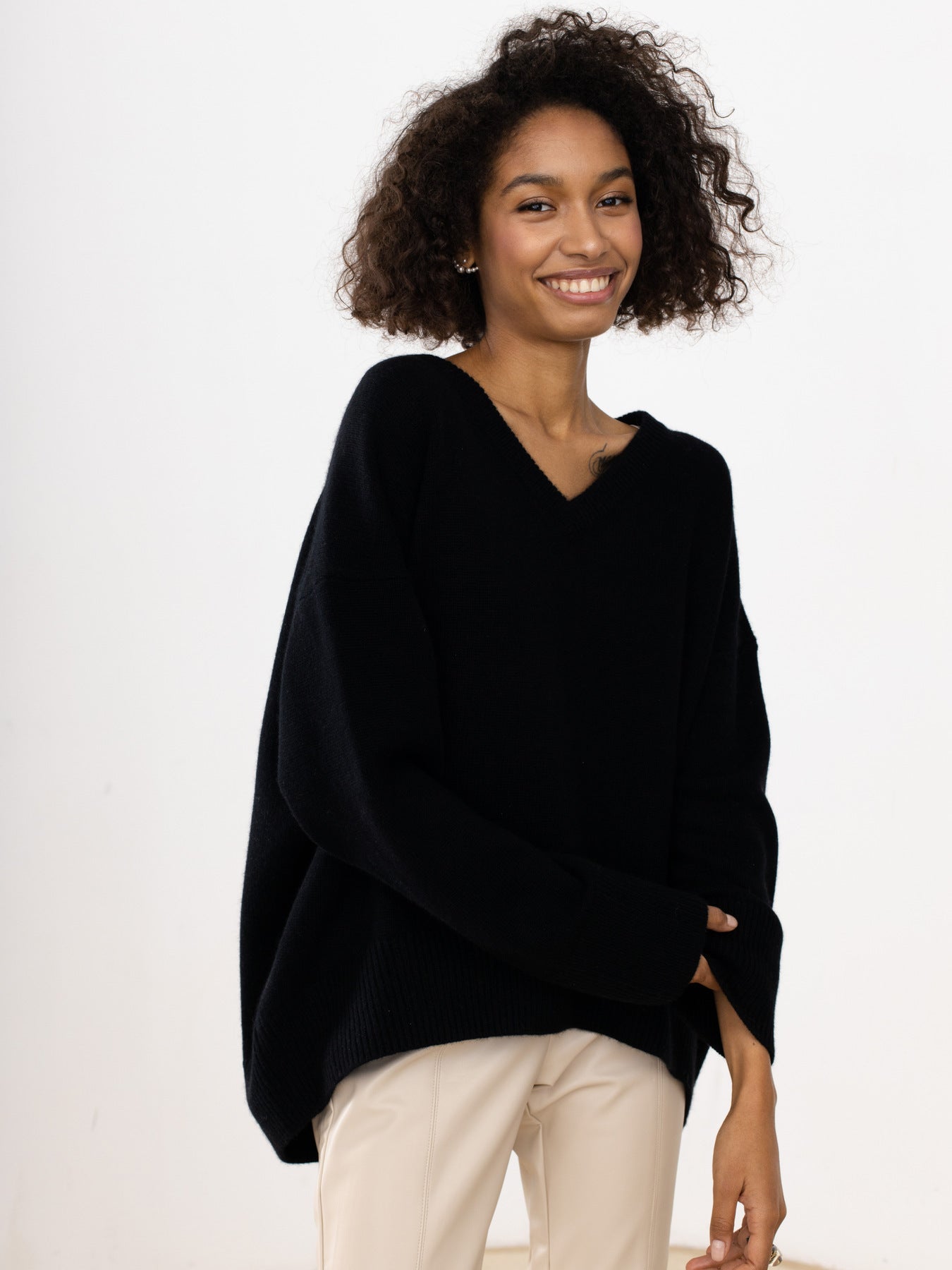A Internet Hot Sweater V-neck Loose Long Sleeve free delivery
