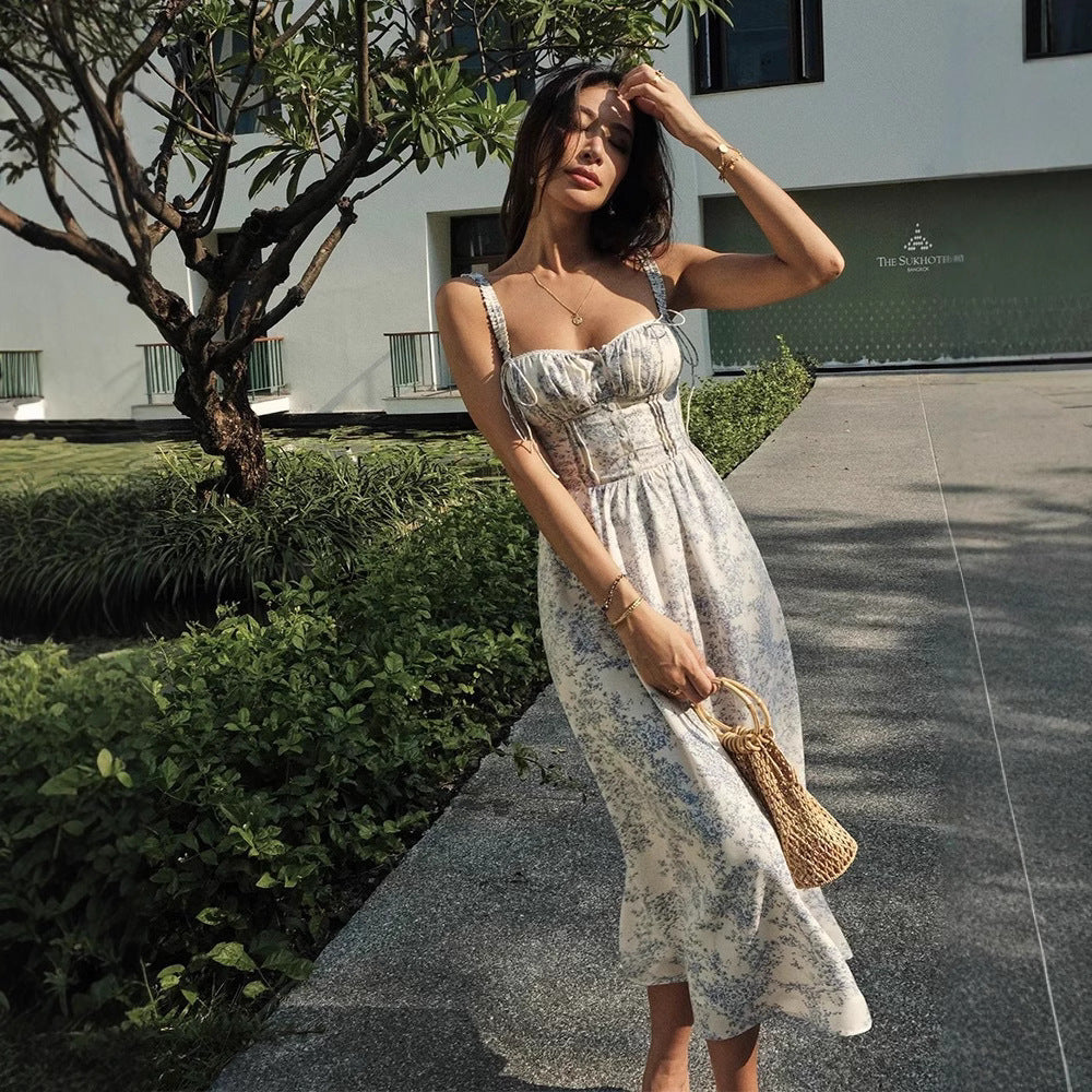 A Women's Fashion Personalized Bow Seaside Sling Dress free delivery