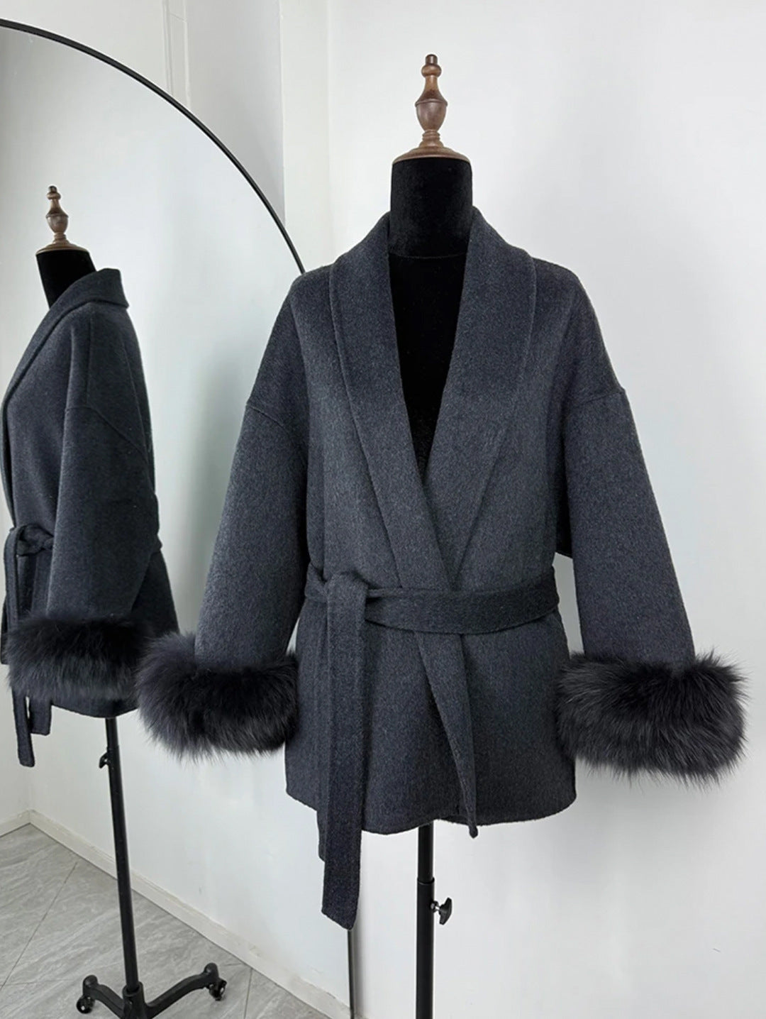 A Fur V-neck Lace-up French Woolen Coat free delivery