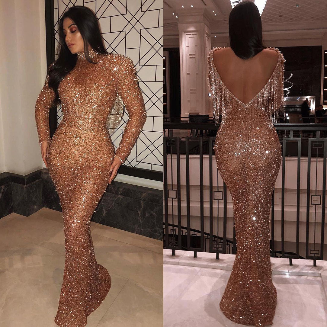 Long-sleeved halter dress