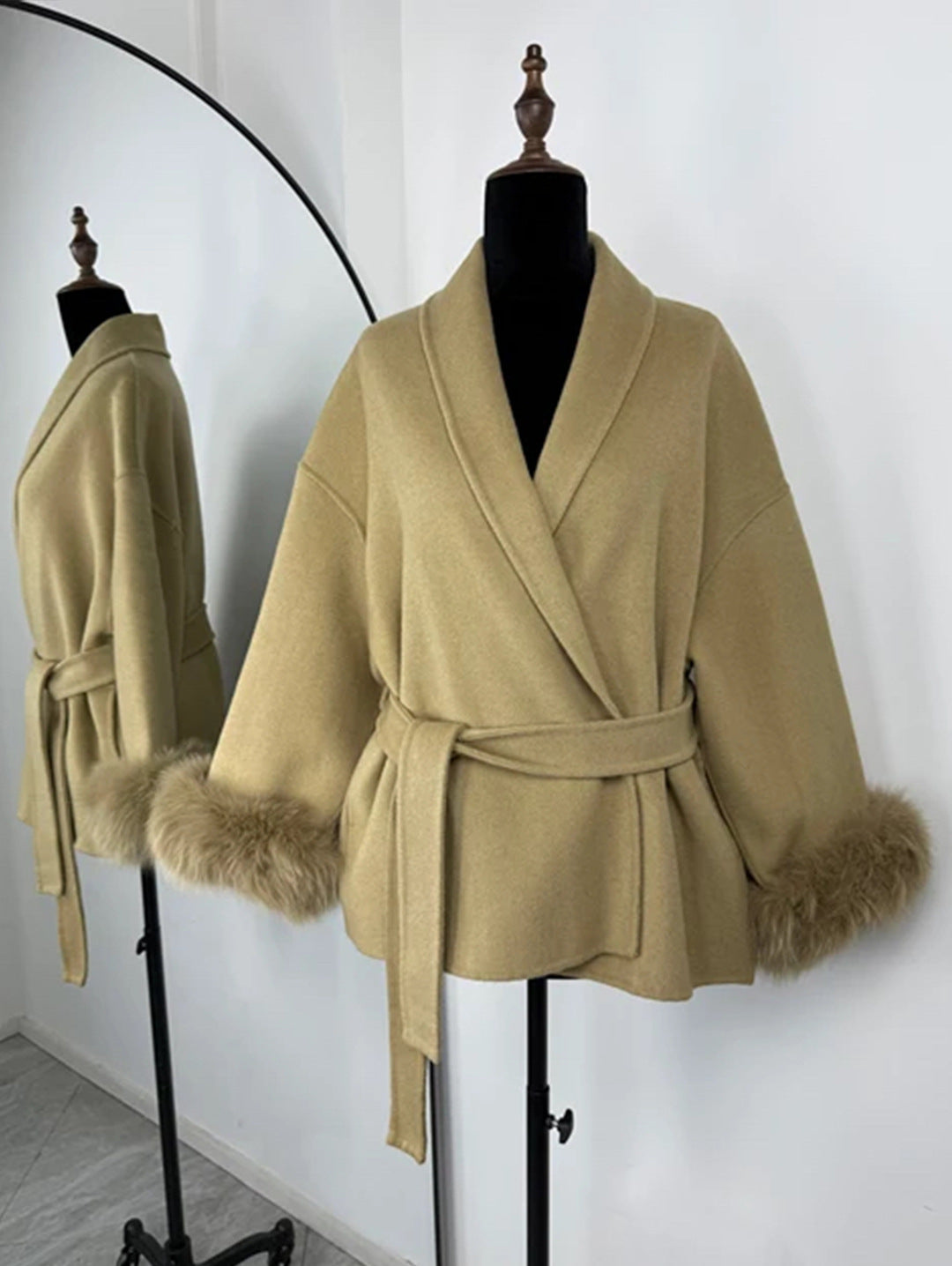 A Fur V-neck Lace-up French Woolen Coat free delivery