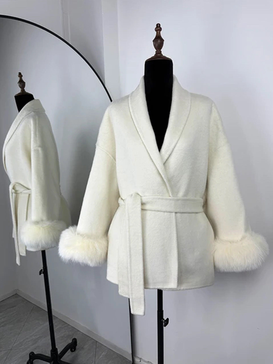 A Fur V-neck Lace-up French Woolen Coat free delivery