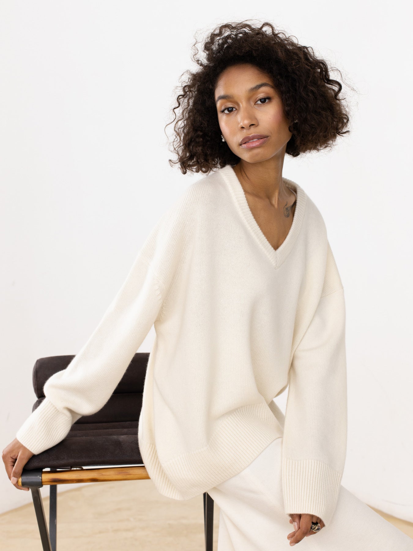 A Internet Hot Sweater V-neck Loose Long Sleeve free delivery
