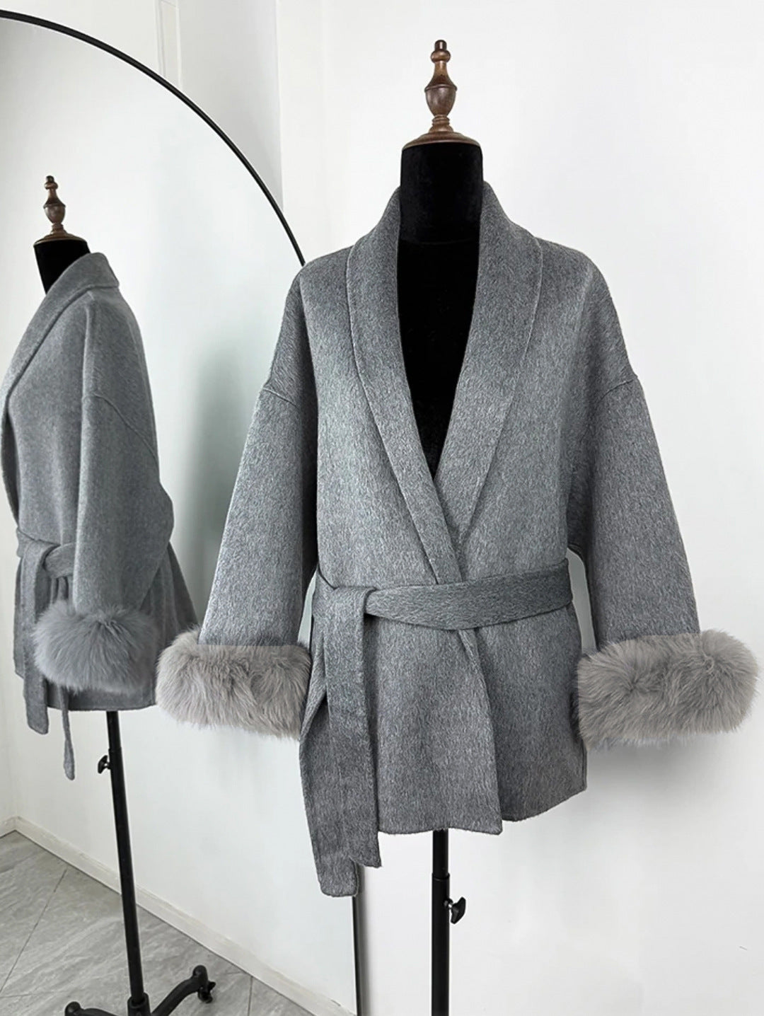 A Fur V-neck Lace-up French Woolen Coat free delivery